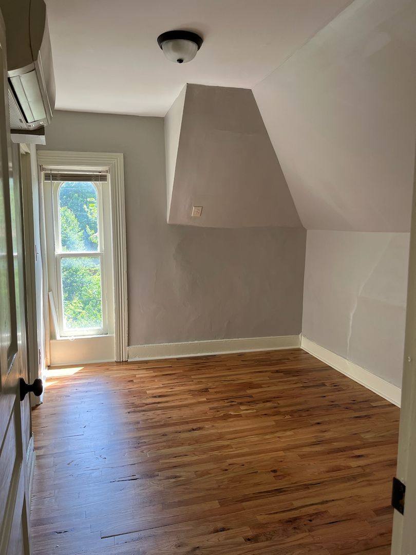 Apartment for rent at 109 W Ormsby, Louisville, KY 40203