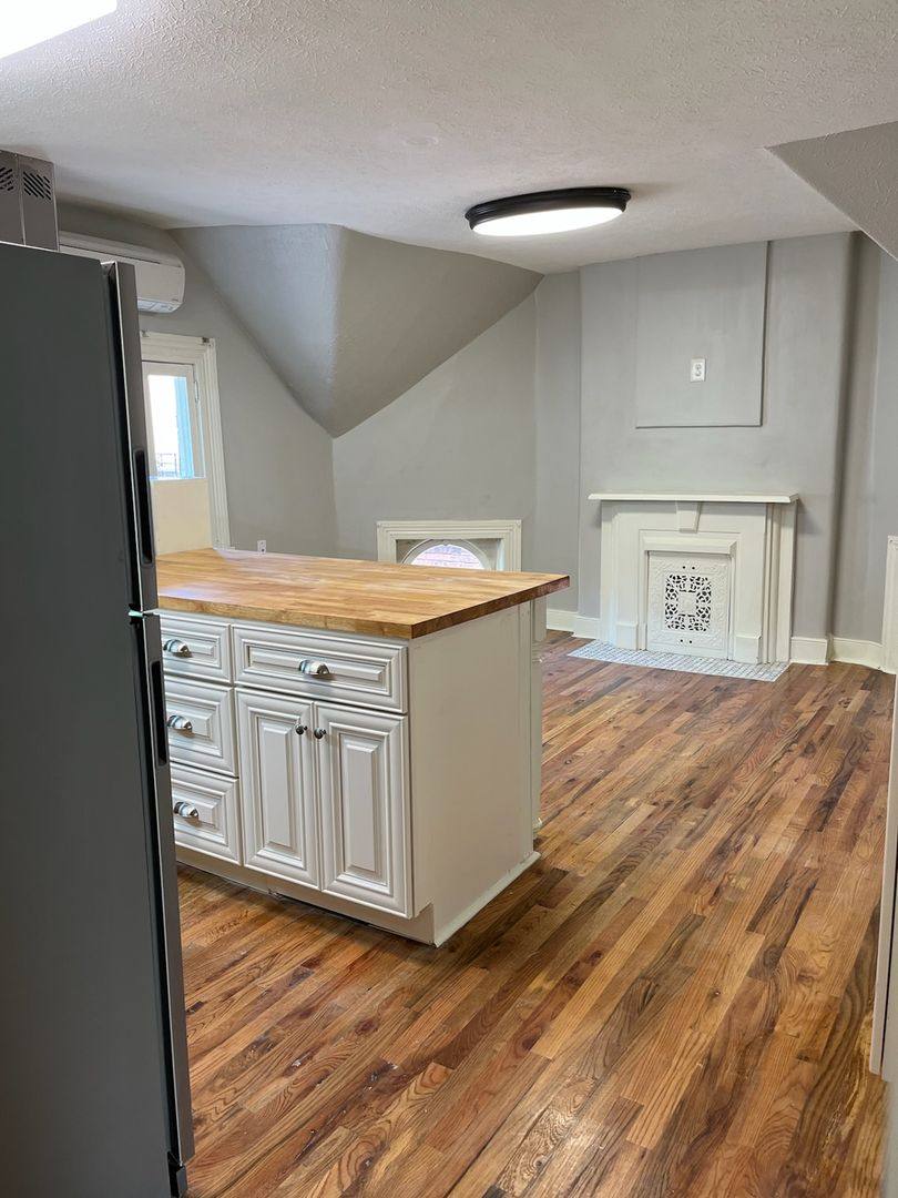 Apartment for rent at 109 W Ormsby, Louisville, KY 40203