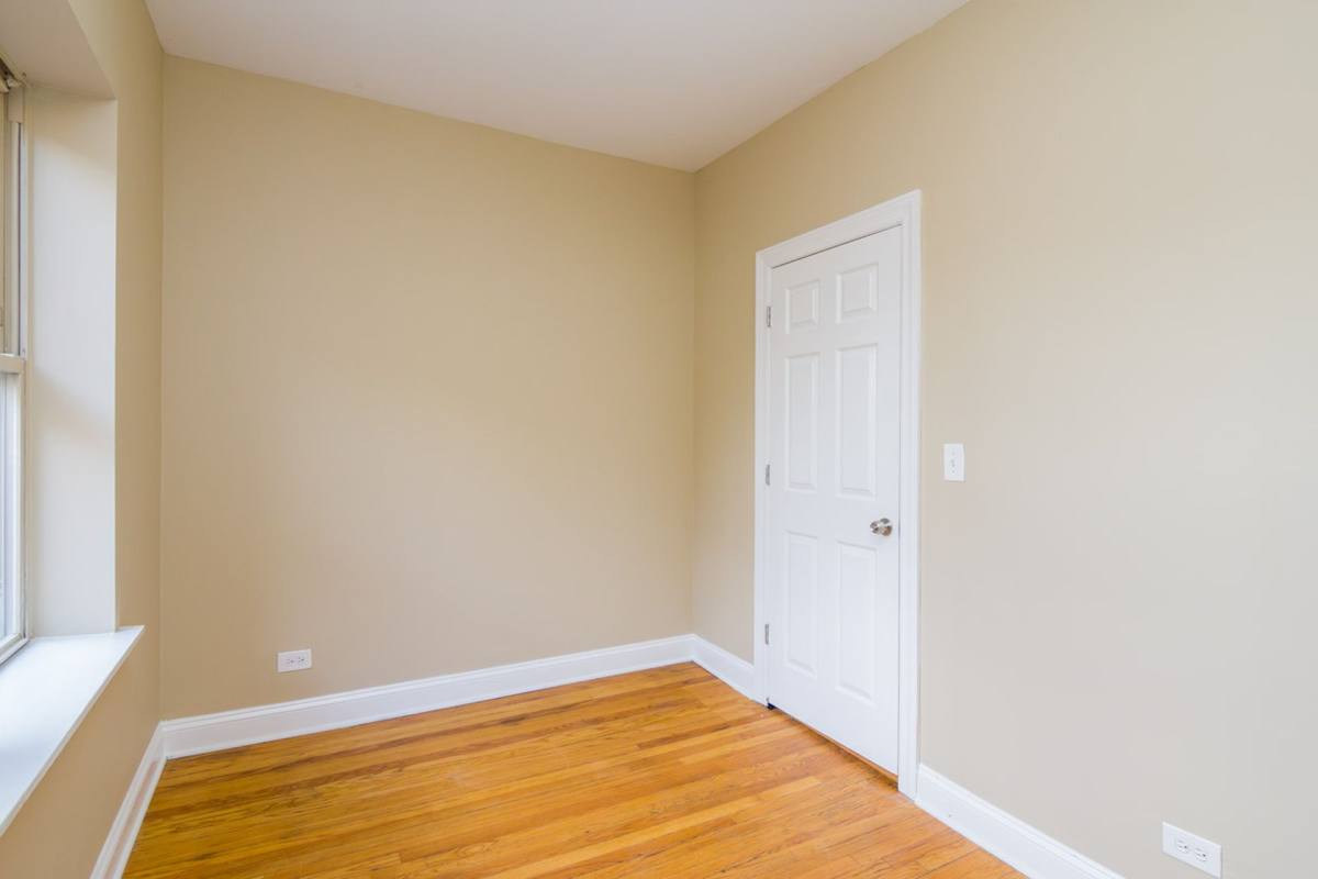 Apartment for rent at 4433 W Fullerton Ave, Chicago, IL 60639