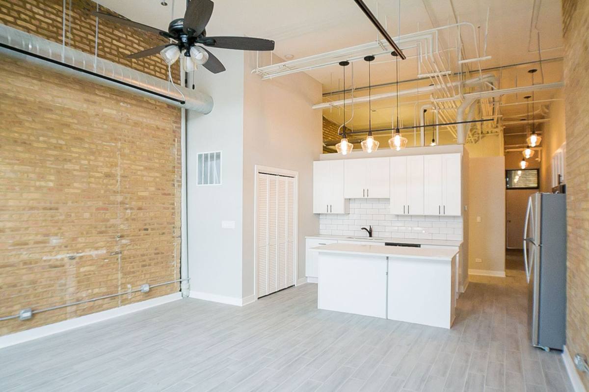 Apartment for rent at 4433 W Fullerton Ave, Chicago, IL 60639