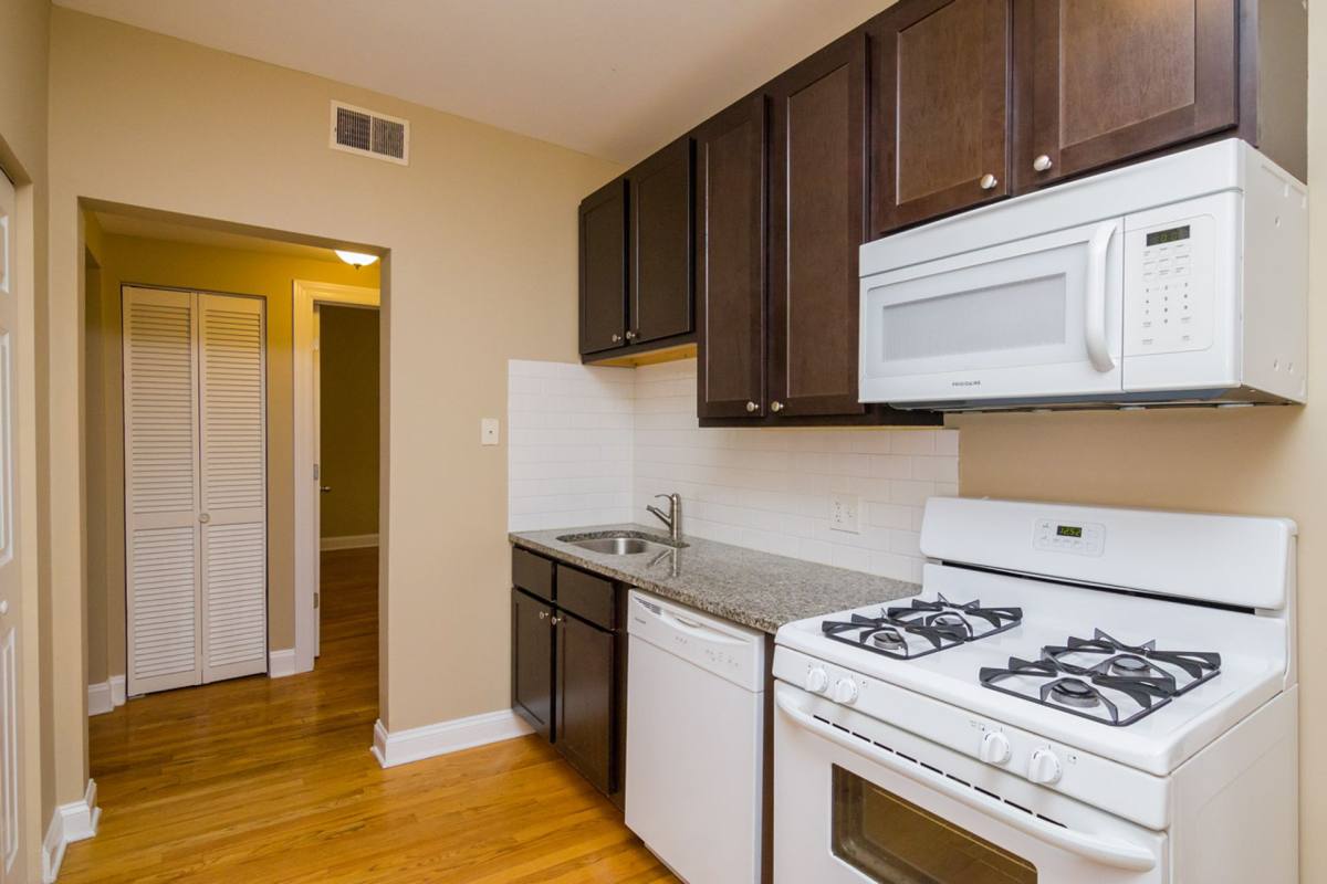 Apartment for rent at 4433 W Fullerton Ave, Chicago, IL 60639