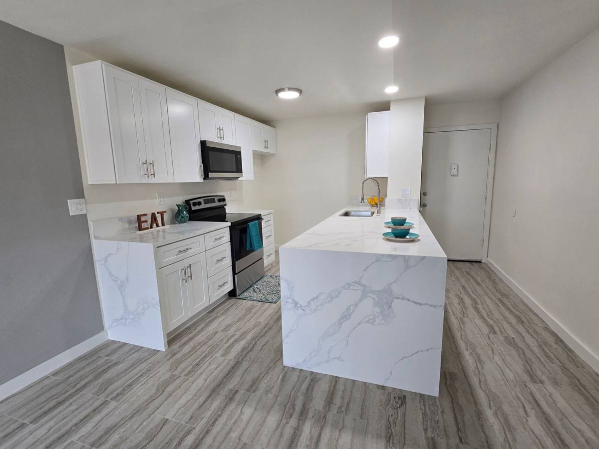 Apartment for rent at 1544 E Quincy Ave, Orange, CA 92867