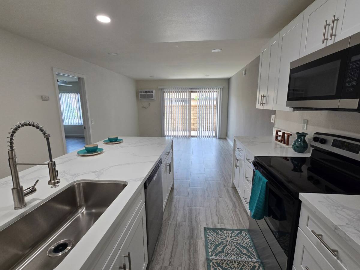 Apartment for rent at 1544 E Quincy Ave, Orange, CA 92867