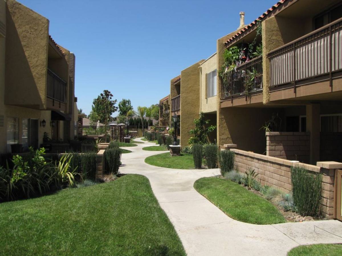 Apartment for rent at 1541 E Quincy Ave, Orange, CA 92867