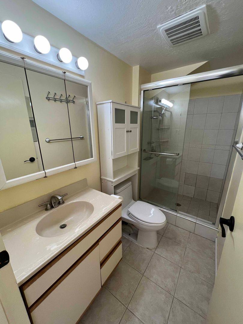Apartment for rent at 62 Seacliff Ave, Daly City, CA 94015