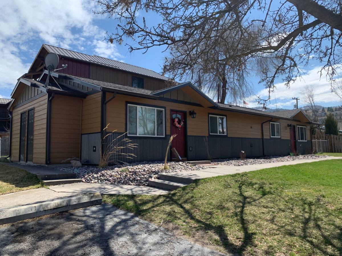 Apartment for rent at 100 Mission Court, Missoula, MT 59801