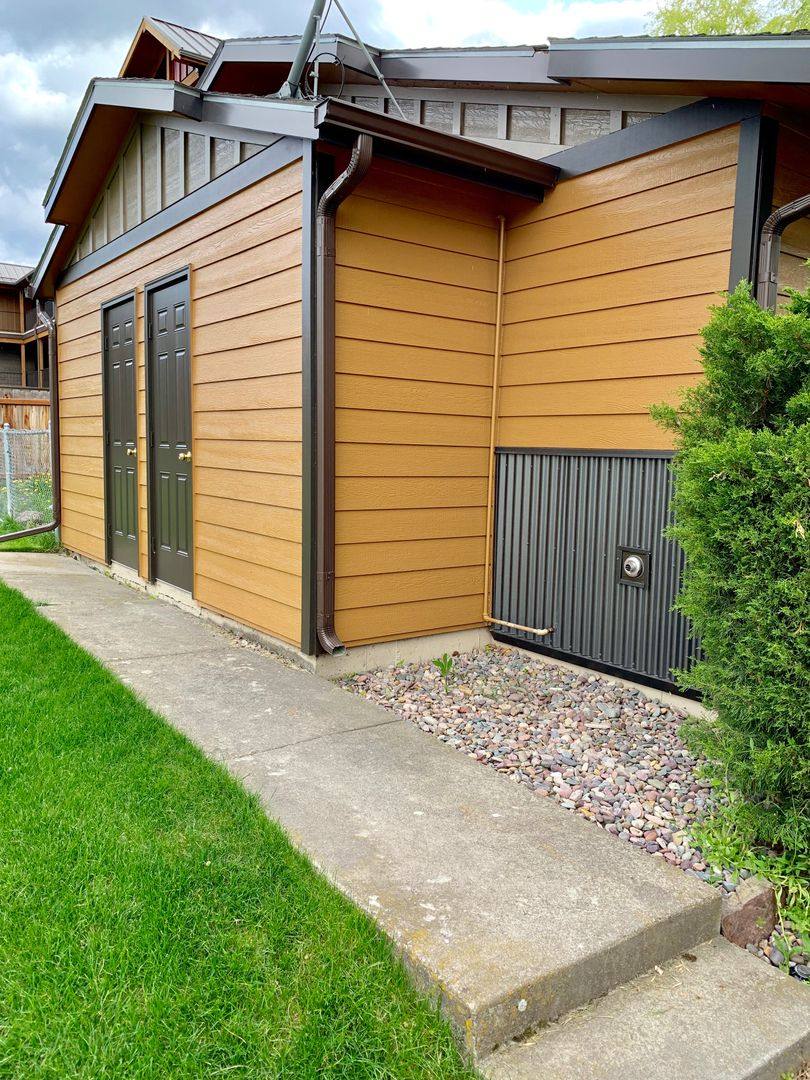 Apartment for rent at 100 Mission Court, Missoula, MT 59801