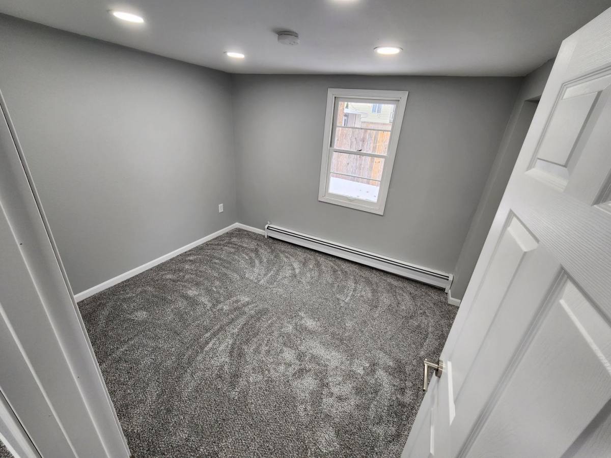 House for rent at 179 8th St NE, Watertown, SD 57201