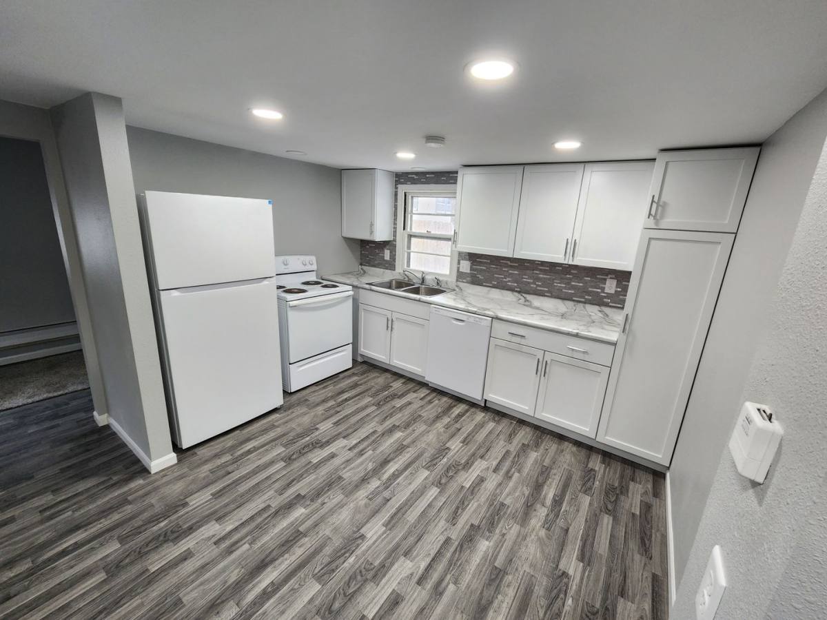 House for rent at 179 8th St NE, Watertown, SD 57201