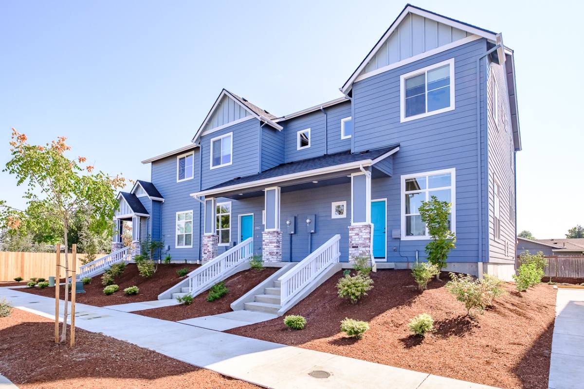 Townhouse for rent at 125 SE Goodnight Ave, Corvallis, OR 97333