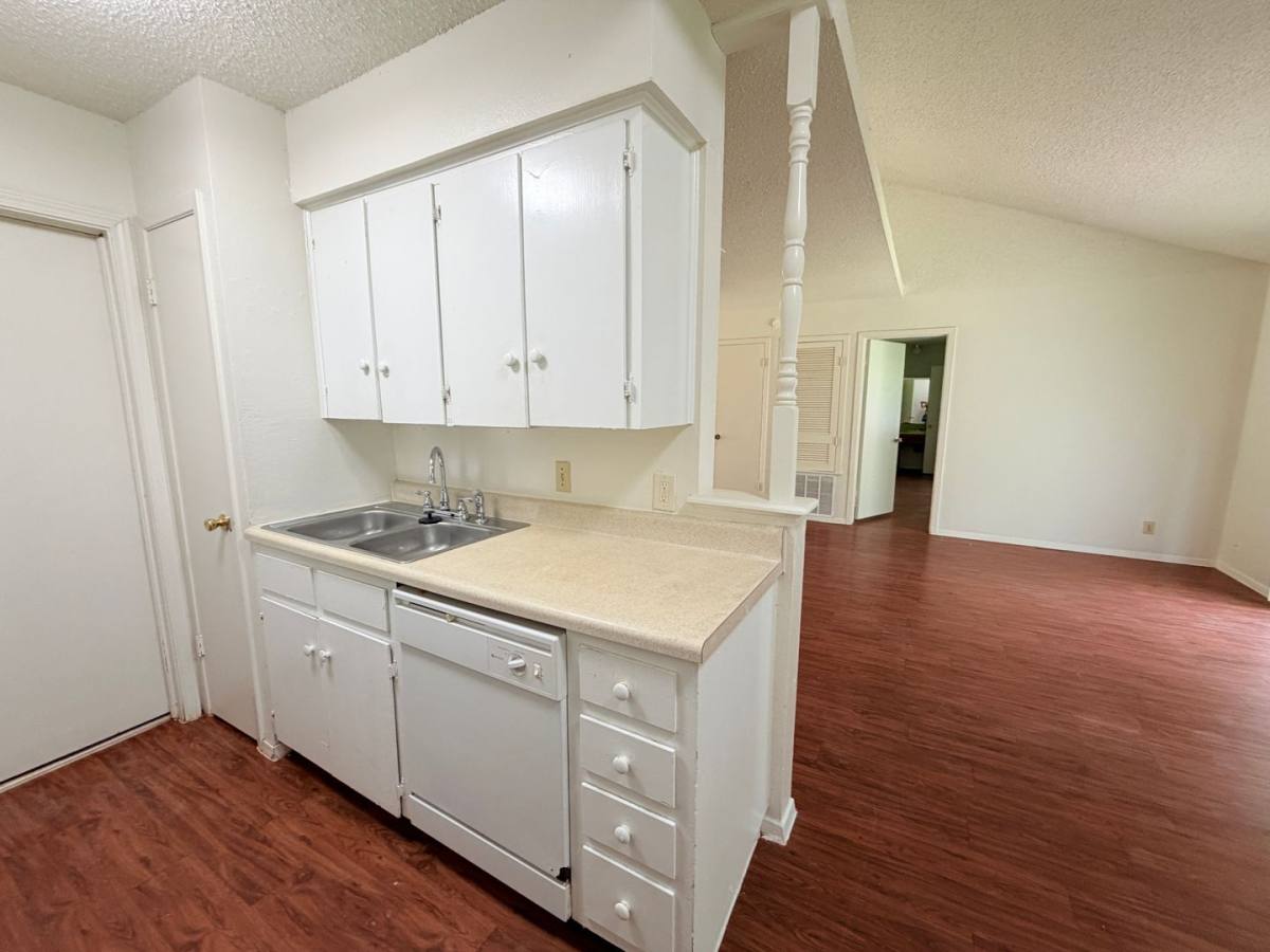 House for rent at 5206 Village Trail, Austin, TX 78744