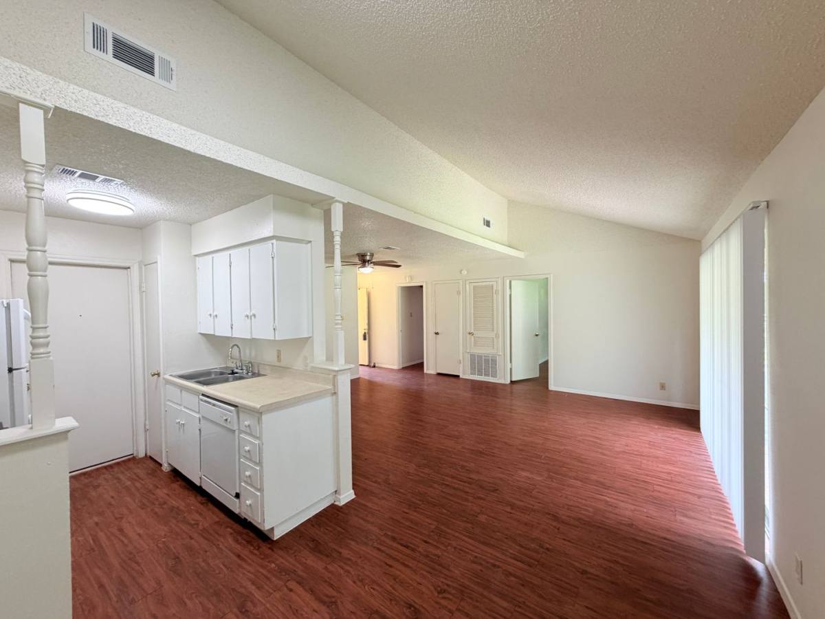 House for rent at 5206 Village Trail, Austin, TX 78744