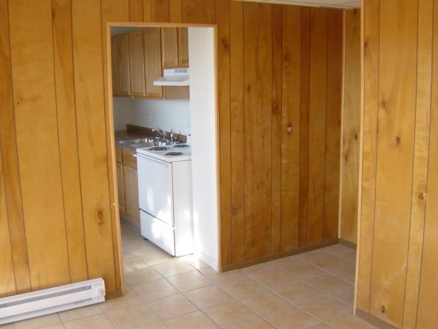 Apartment for rent at 226 Piedmont, Duluth, MN 55805