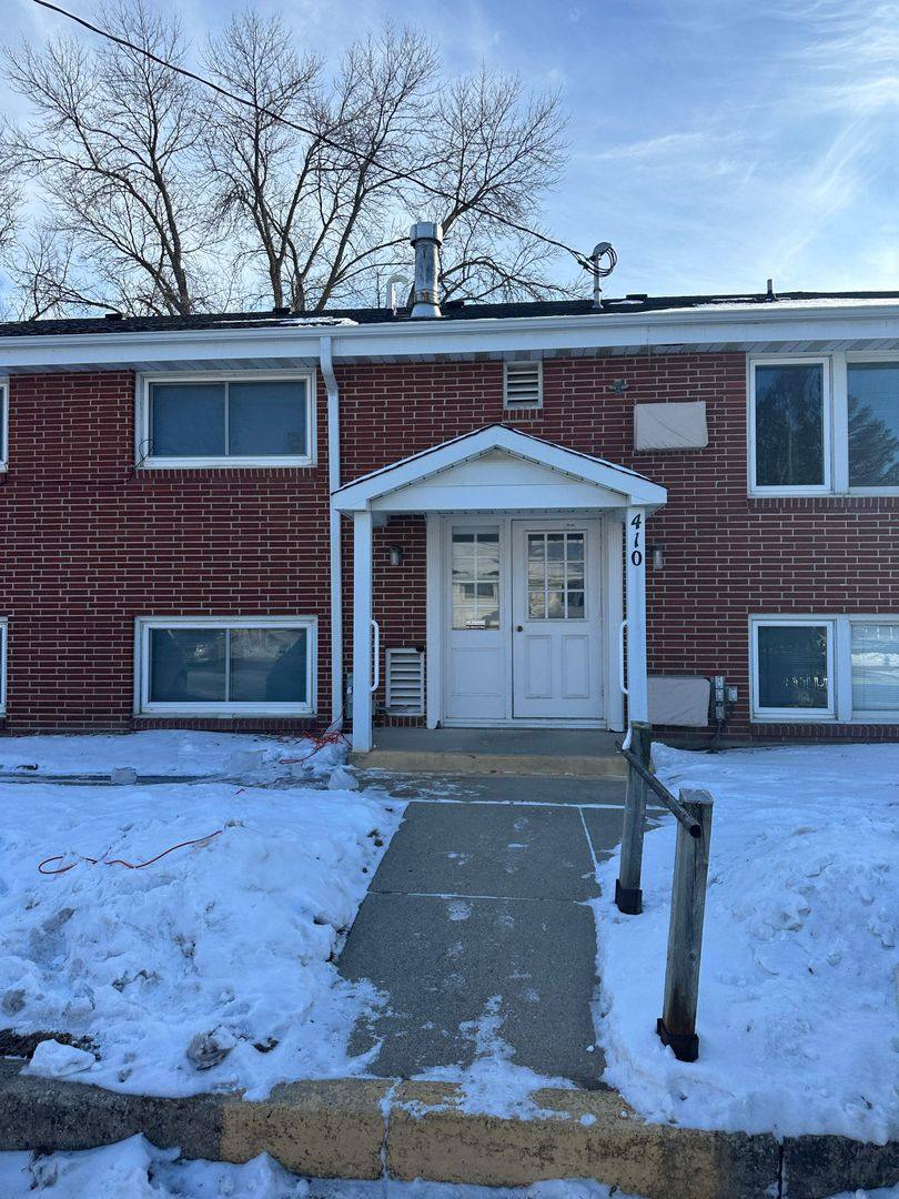 Apartment for rent at 407 S Tennessee Ave, Mason City, IA 50401