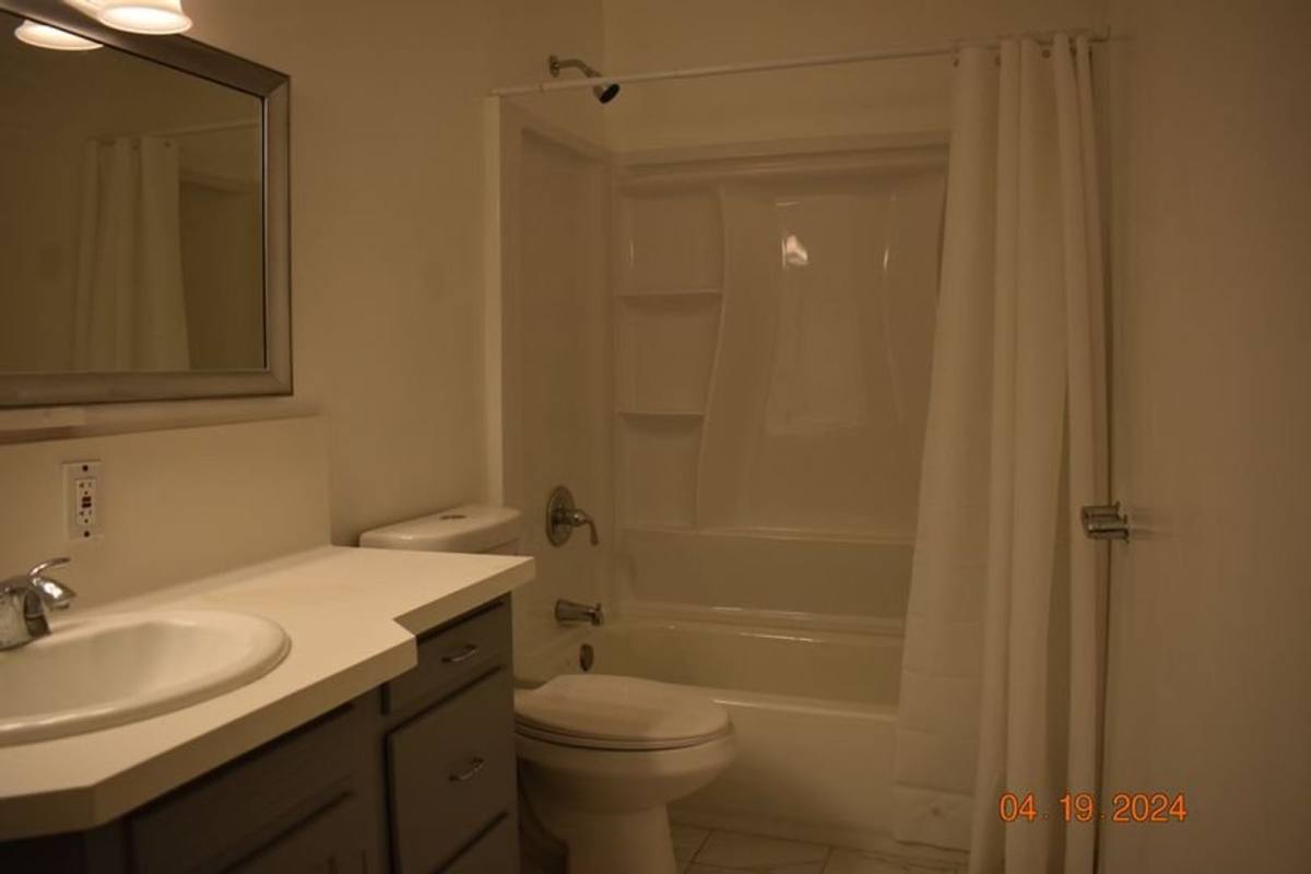 Townhouse for rent at 137 F St, Chula Vista, CA 91910