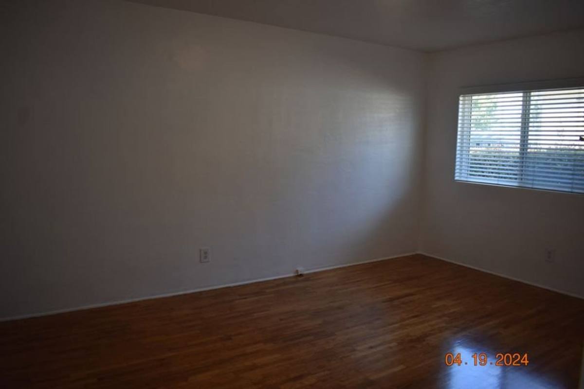 Townhouse for rent at 137 F St, Chula Vista, CA 91910