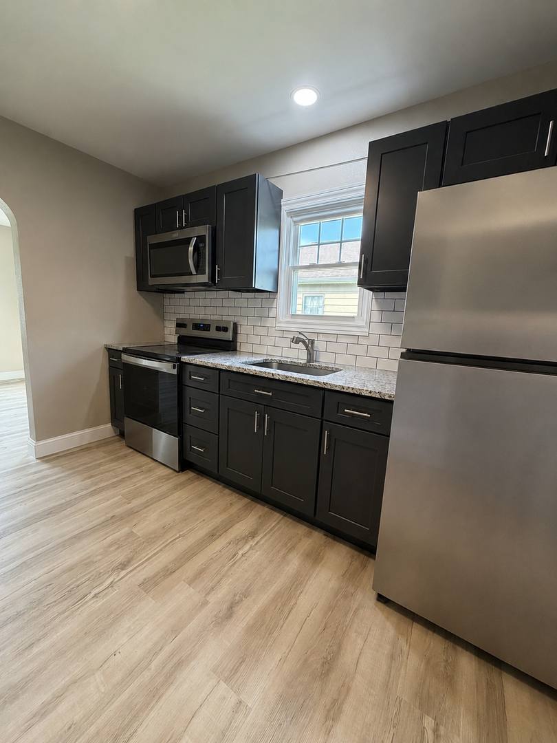 House for rent at 2556 Center St, Granite City, IL 62040