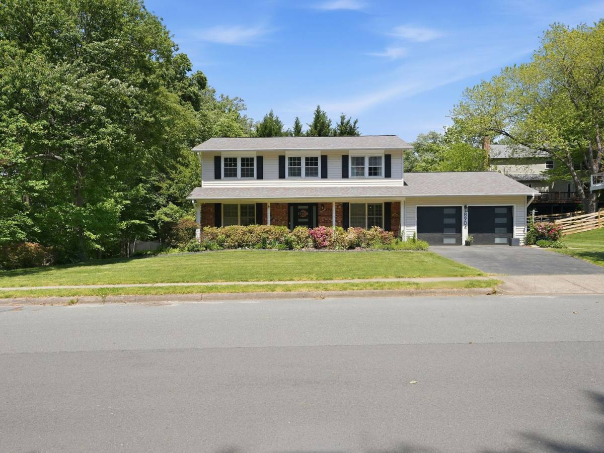 House for rent at 8904 Arley Dr, Springfield, VA 22153