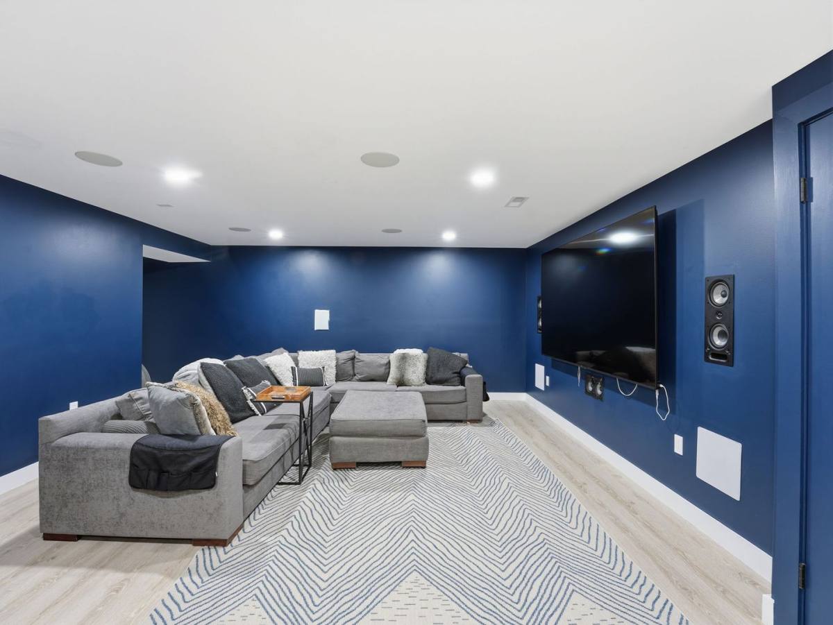 House for rent at 8904 Arley Dr, Springfield, VA 22153