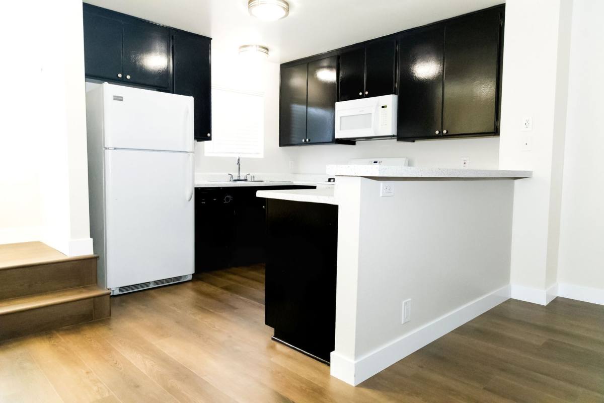 Apartment for rent at 3787 E 11th St, Long Beach, CA 90804