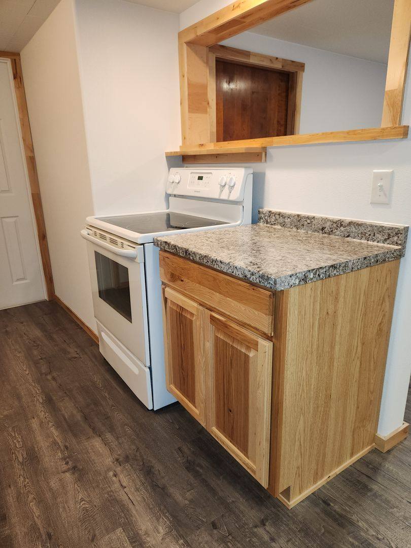 House for rent at 40199 Highway, Sweet Home, OR 97386