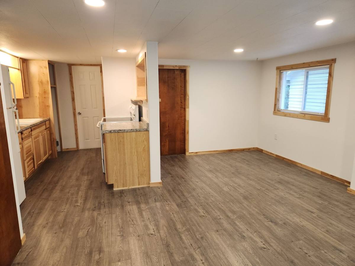 House for rent at 40199 Highway, Sweet Home, OR 97386