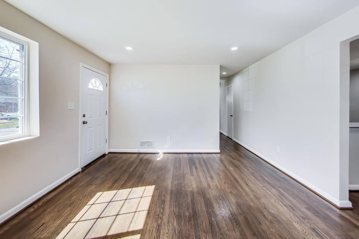 House for rent at 4617 Creek Shore Dr, Rockville, MD 20852