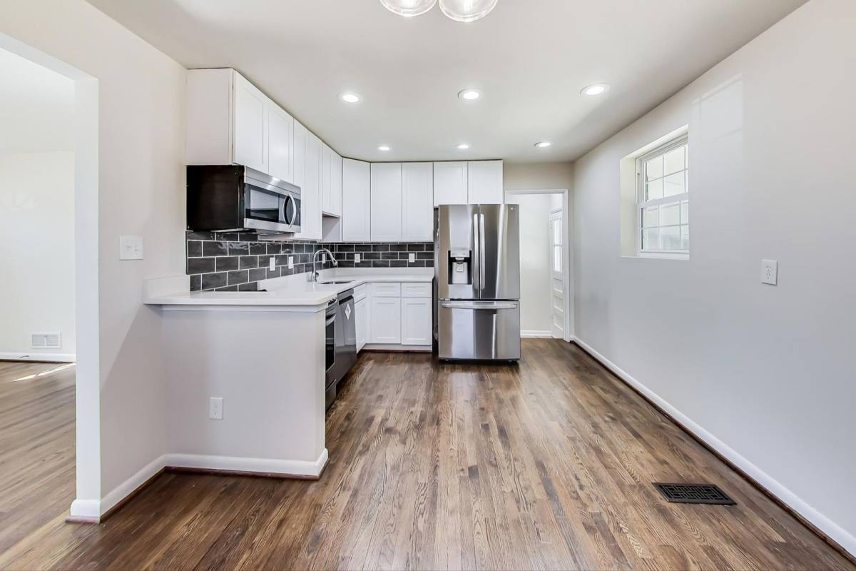 House for rent at 4617 Creek Shore Dr, Rockville, MD 20852