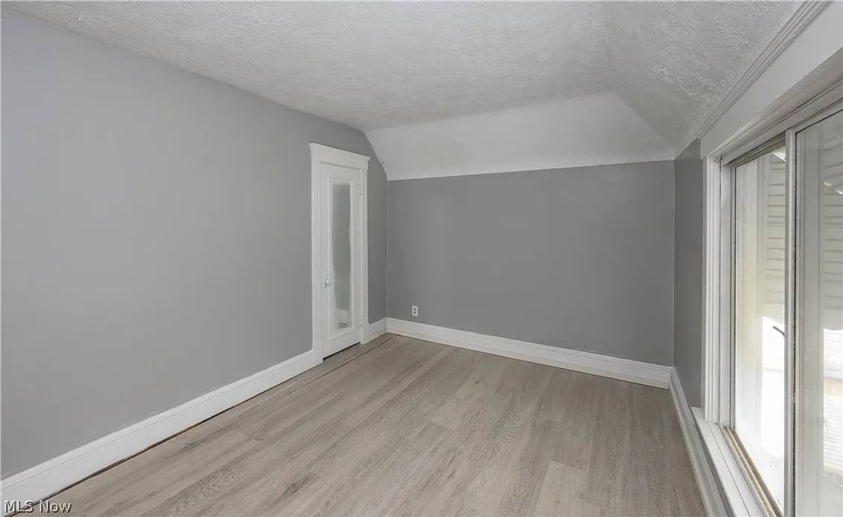 House for rent at 686 E 92nd St, Cleveland, OH 44108