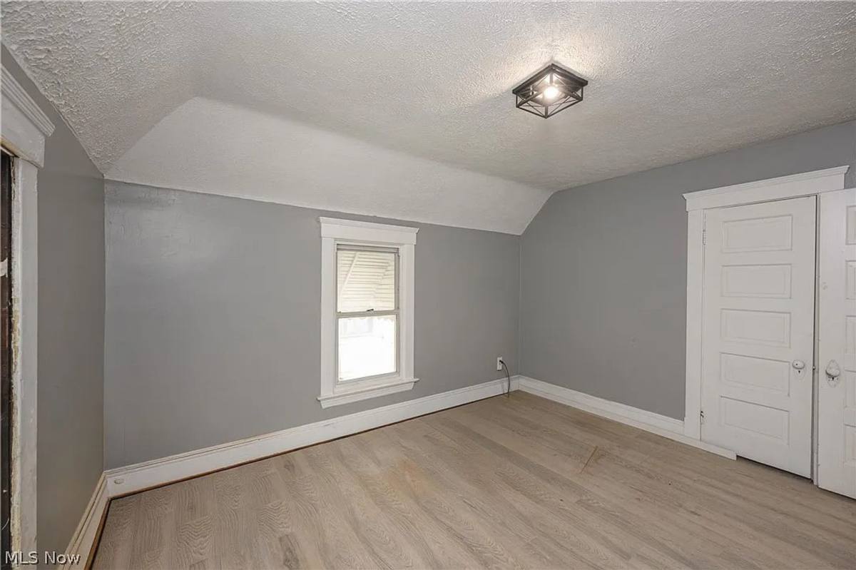 House for rent at 686 E 92nd St, Cleveland, OH 44108