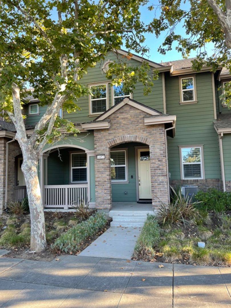 Townhouse for rent at 1053 Catalina Dr, Livermore, CA 94550