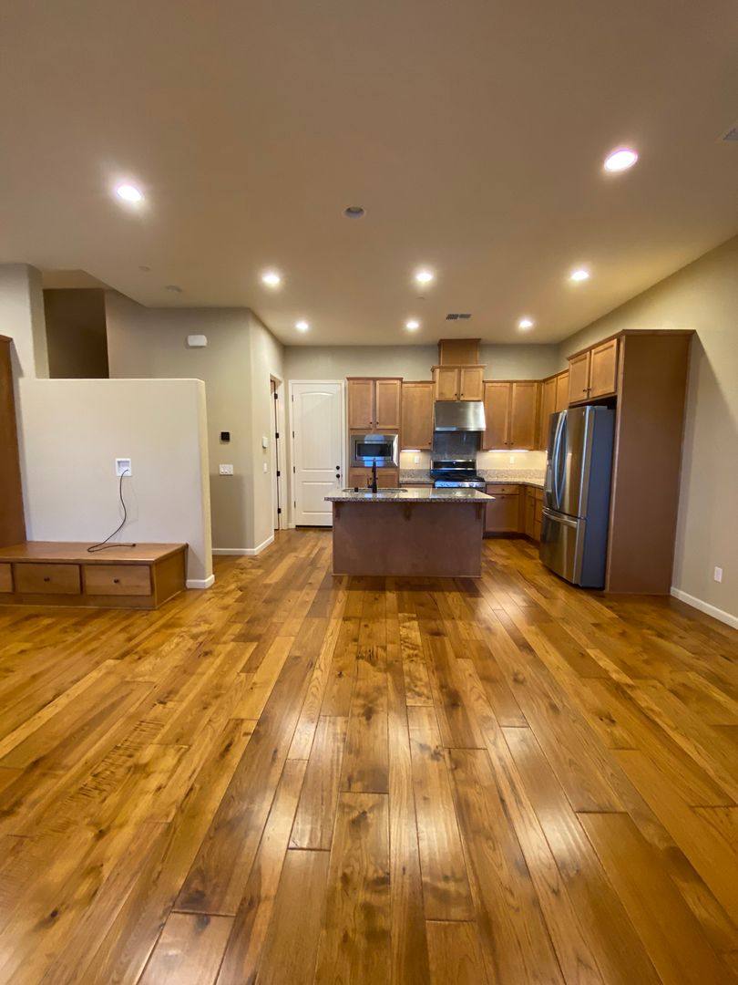 Townhouse for rent at 1053 Catalina Dr, Livermore, CA 94550