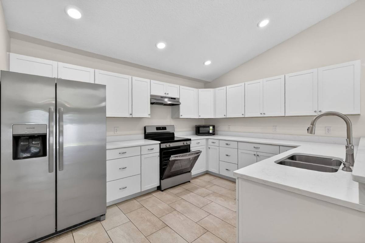 Apartment for rent at 116 Dewitt Court, Eustis, FL 32726