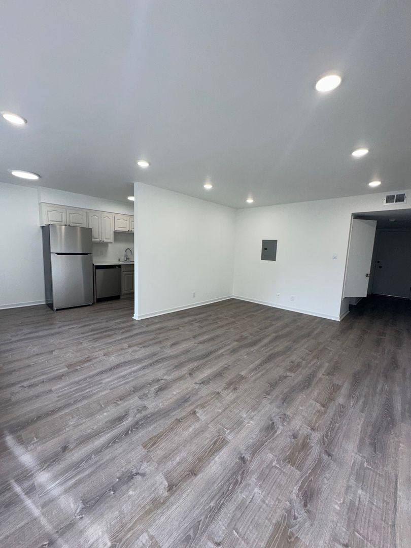Apartment for rent at 675 Monterey Blvd, San Francisco, CA 94127