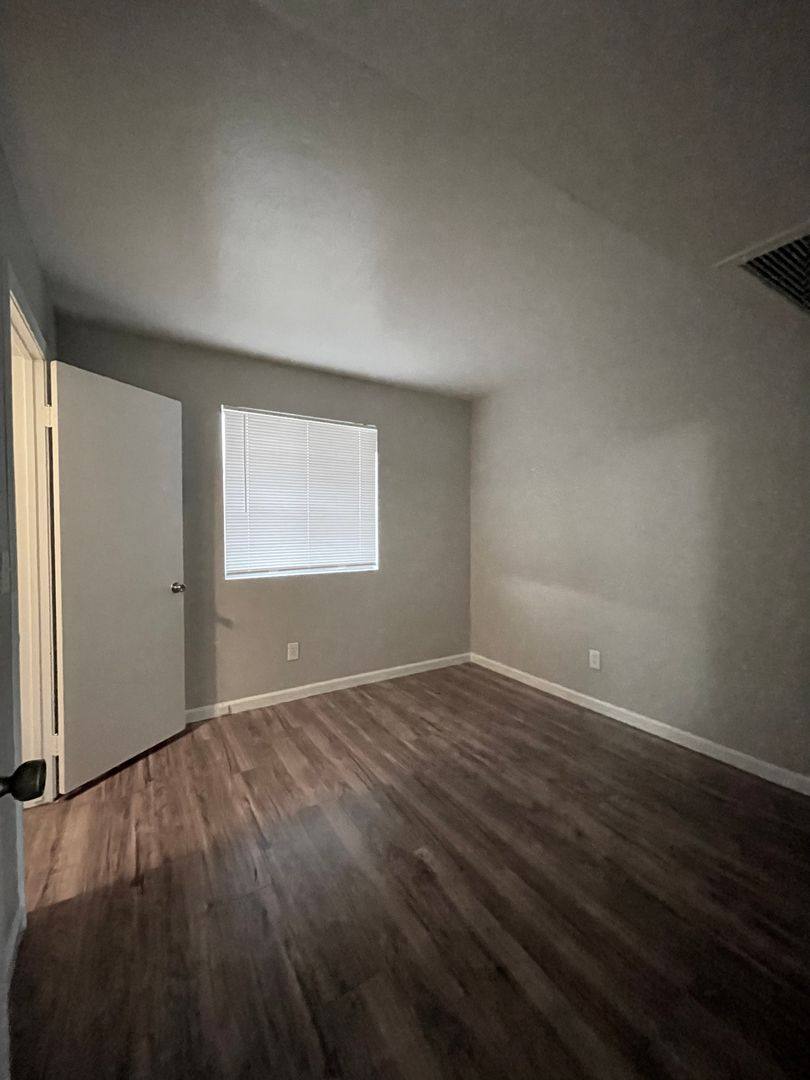 Apartment for rent at 2010 E Sweetwater Ave, Phoenix, AZ 85022
