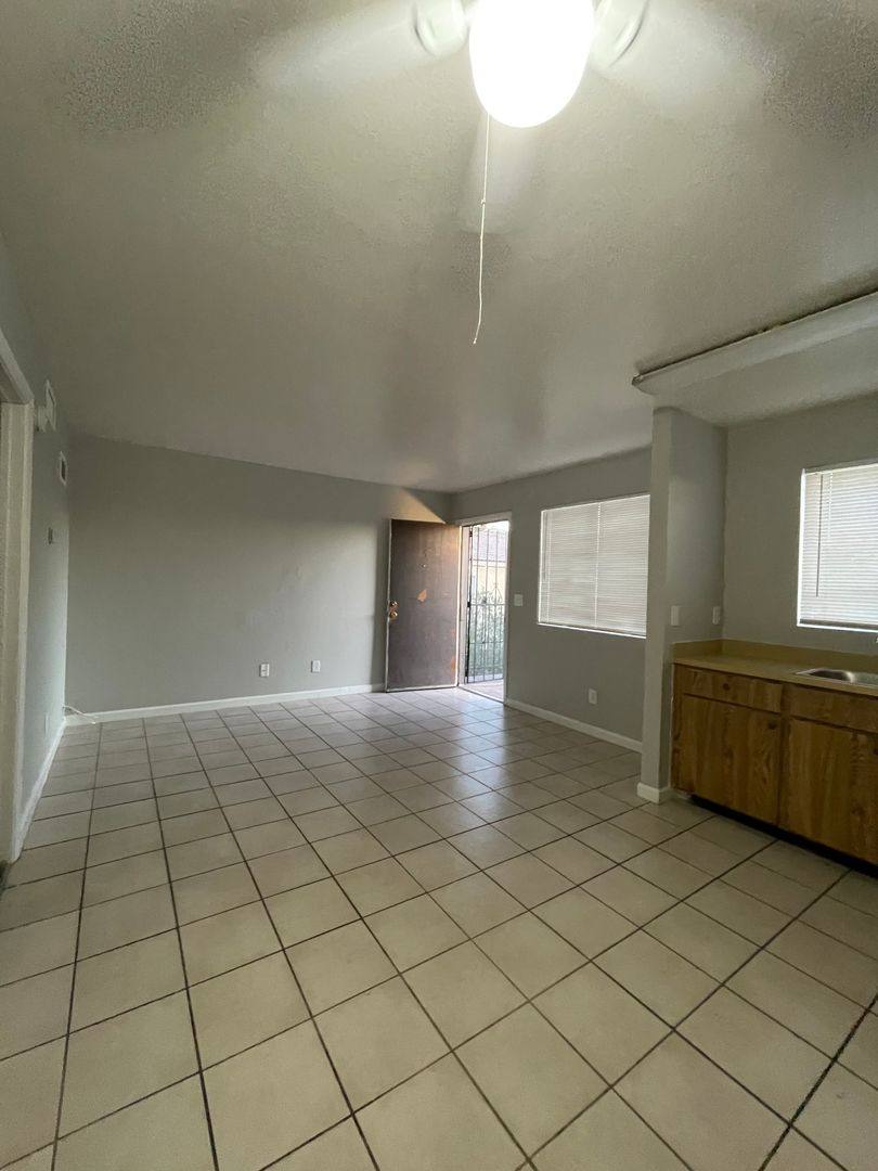 Apartment for rent at 2010 E Sweetwater Ave, Phoenix, AZ 85022