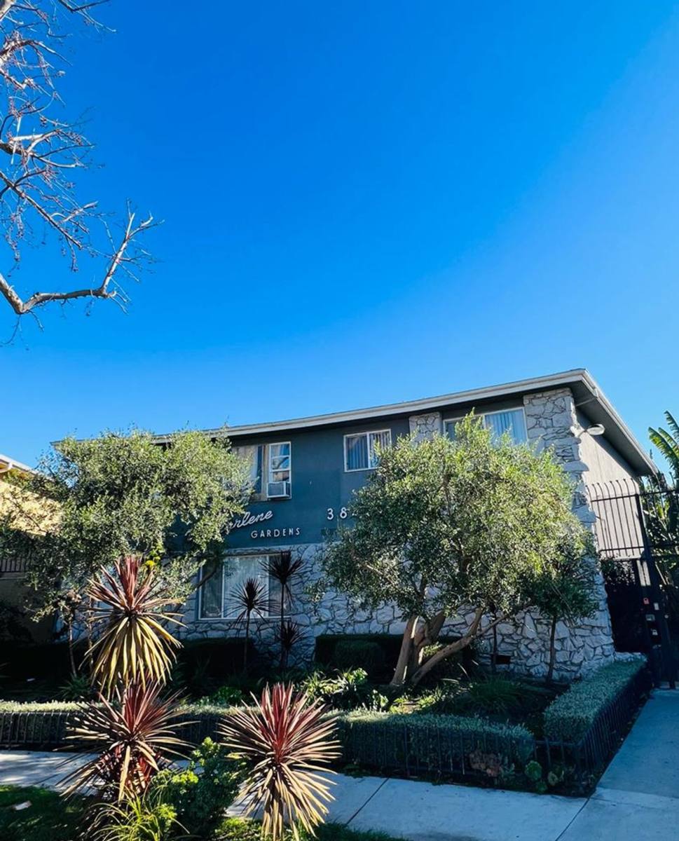 Apartment for rent at 3844 Potomac Ave, Los Angeles, CA 90008