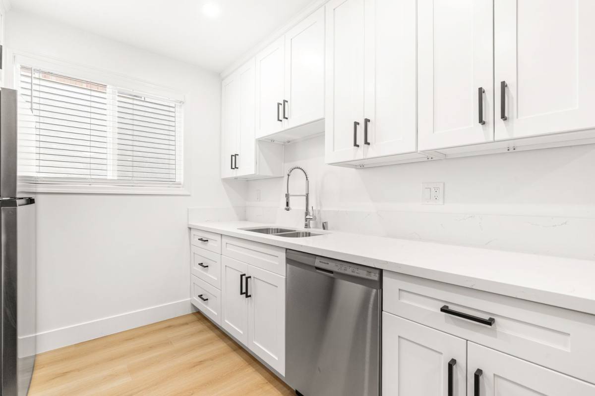 Apartment for rent at 3844 Potomac Ave, Los Angeles, CA 90008