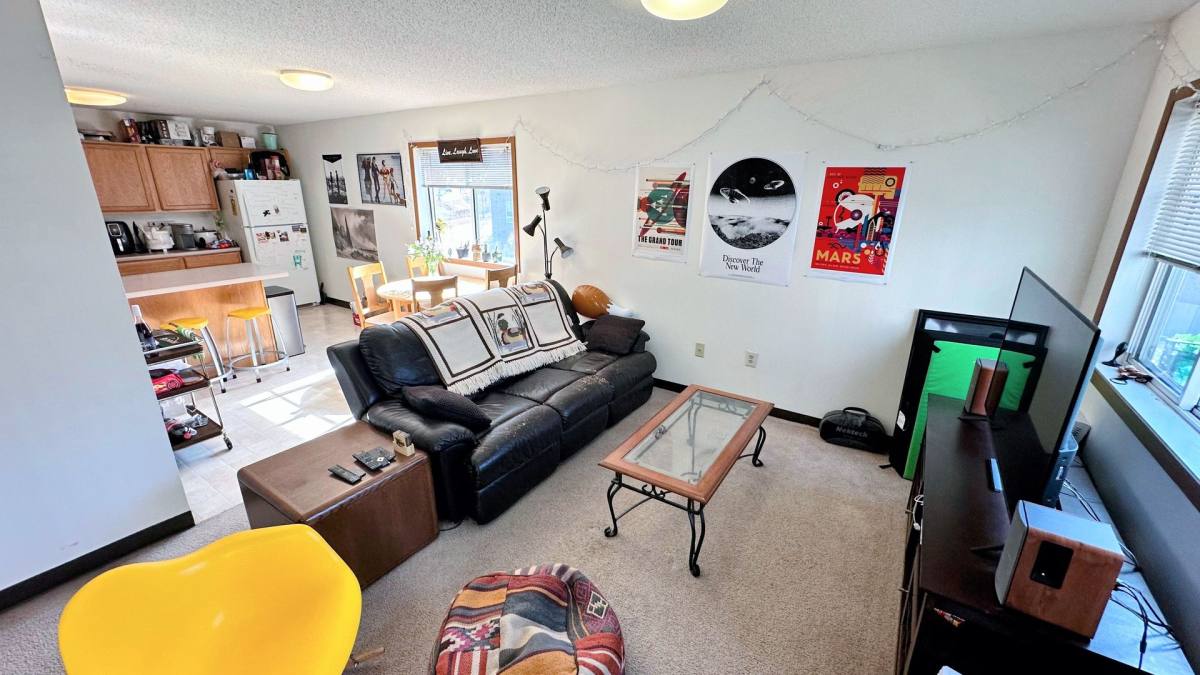 Apartment for rent at 133 27th Ave SE, Minneapolis, MN 55414