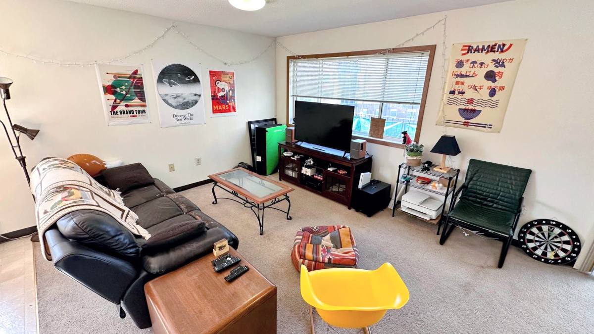 Apartment for rent at 133 27th Ave SE, Minneapolis, MN 55414