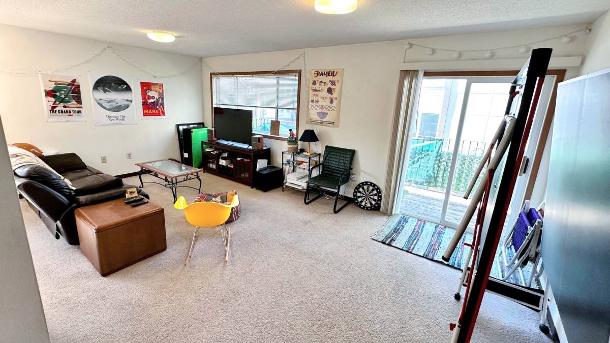 Apartment for rent at 133 27th Ave SE, Minneapolis, MN 55414