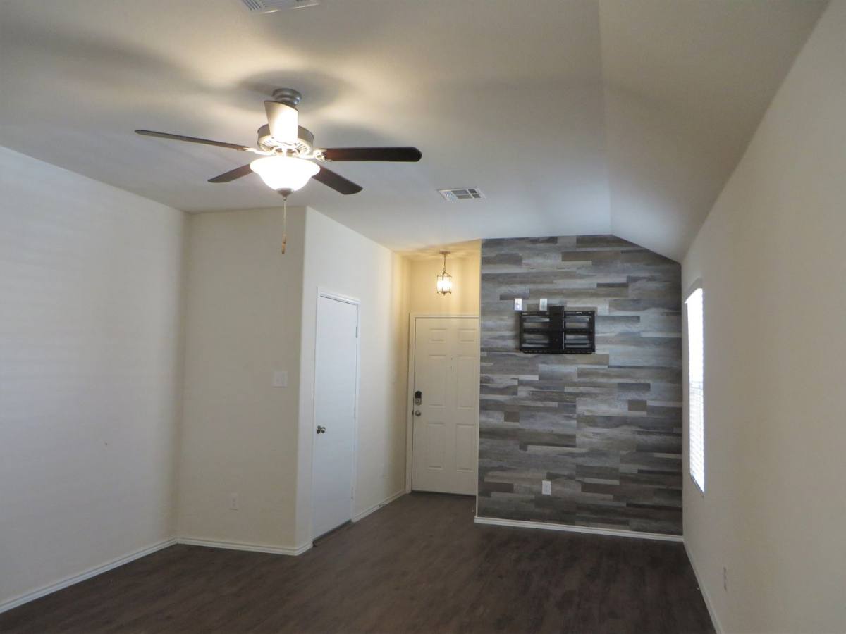 House for rent at 400 Major Lee Lane, Jarrell, TX 76537