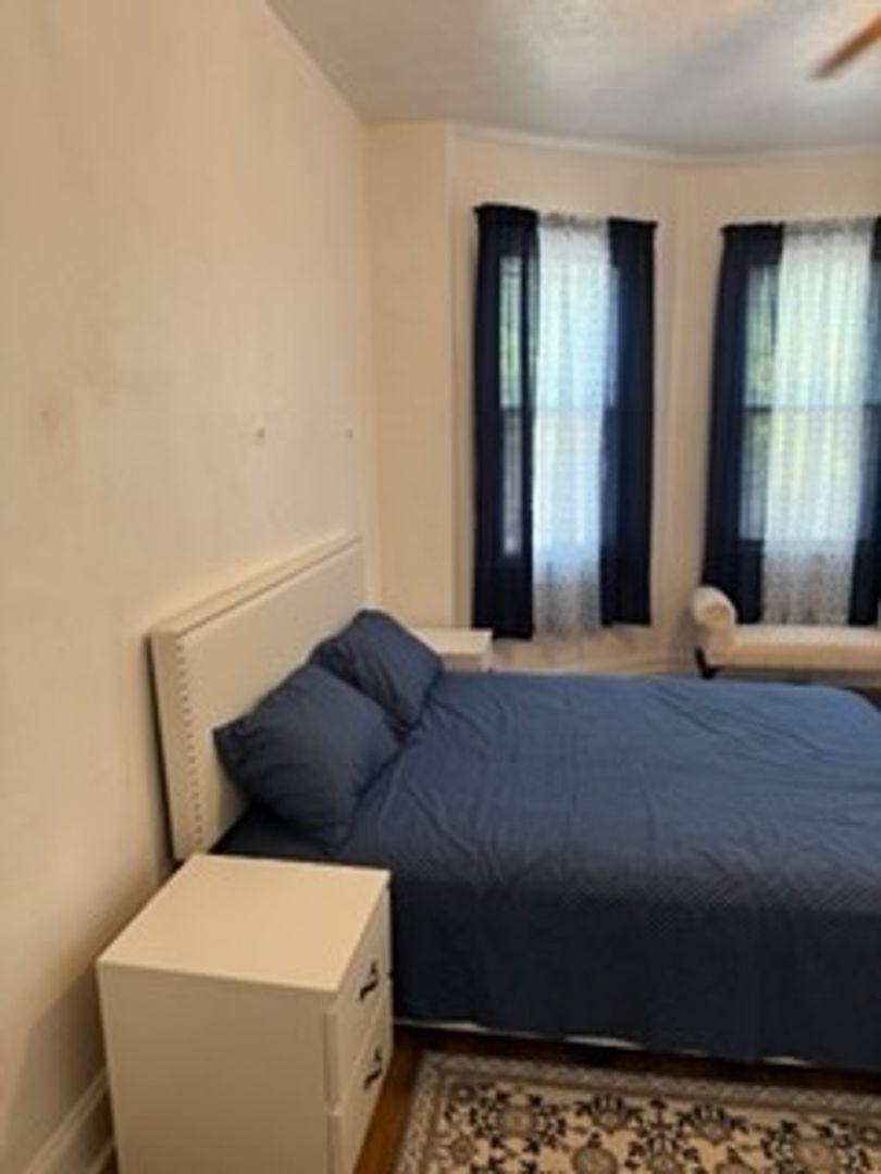 Townhouse for rent at 4209 Euclid Ave, Baltimore, MD 21229