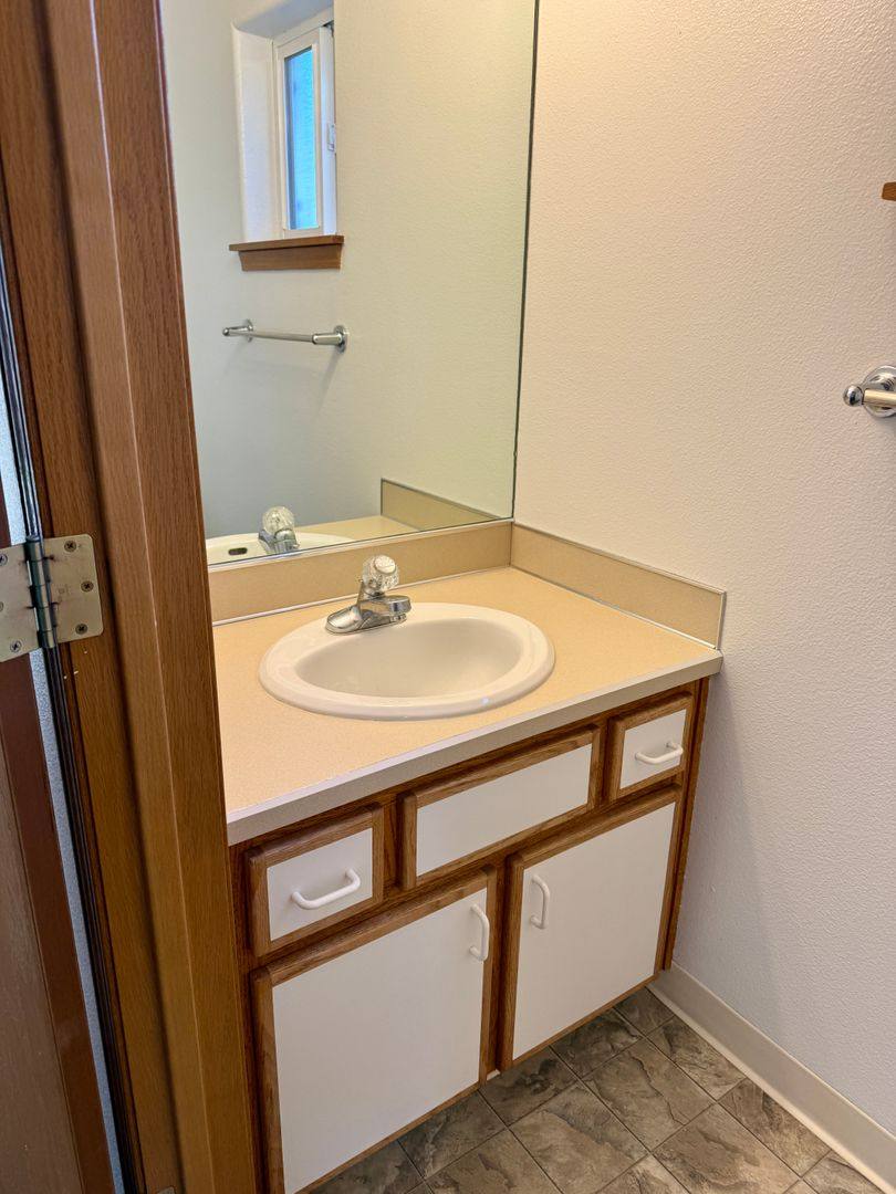 Townhouse for rent at 764 SW Meadow Dr, Beaverton, OR 97006