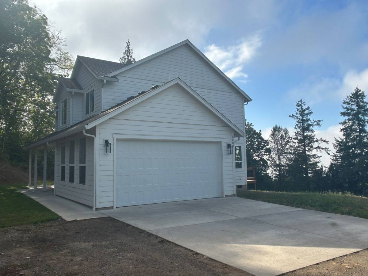 House for rent at 5582 Green Mountain Rd, Woodland, WA 98674