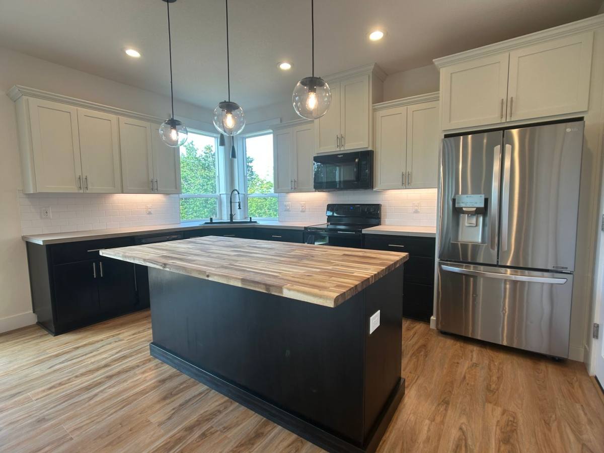 House for rent at 5582 Green Mountain Rd, Woodland, WA 98674