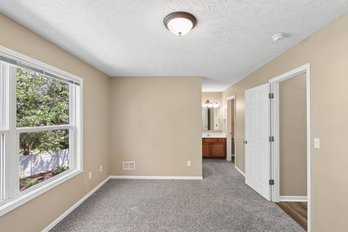 Apartment for rent at 270 Brunswick Dr, Dewitt, MI 48820