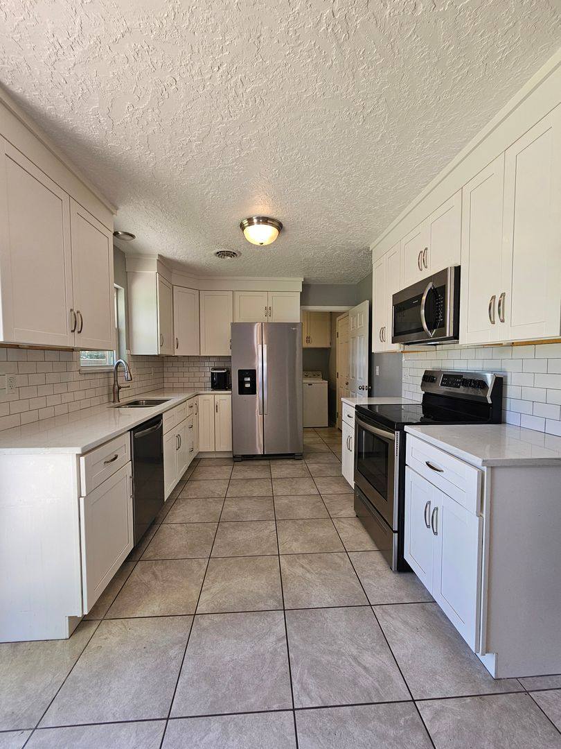 House for rent at 1202 Glenwood St, Norman, OK 73069