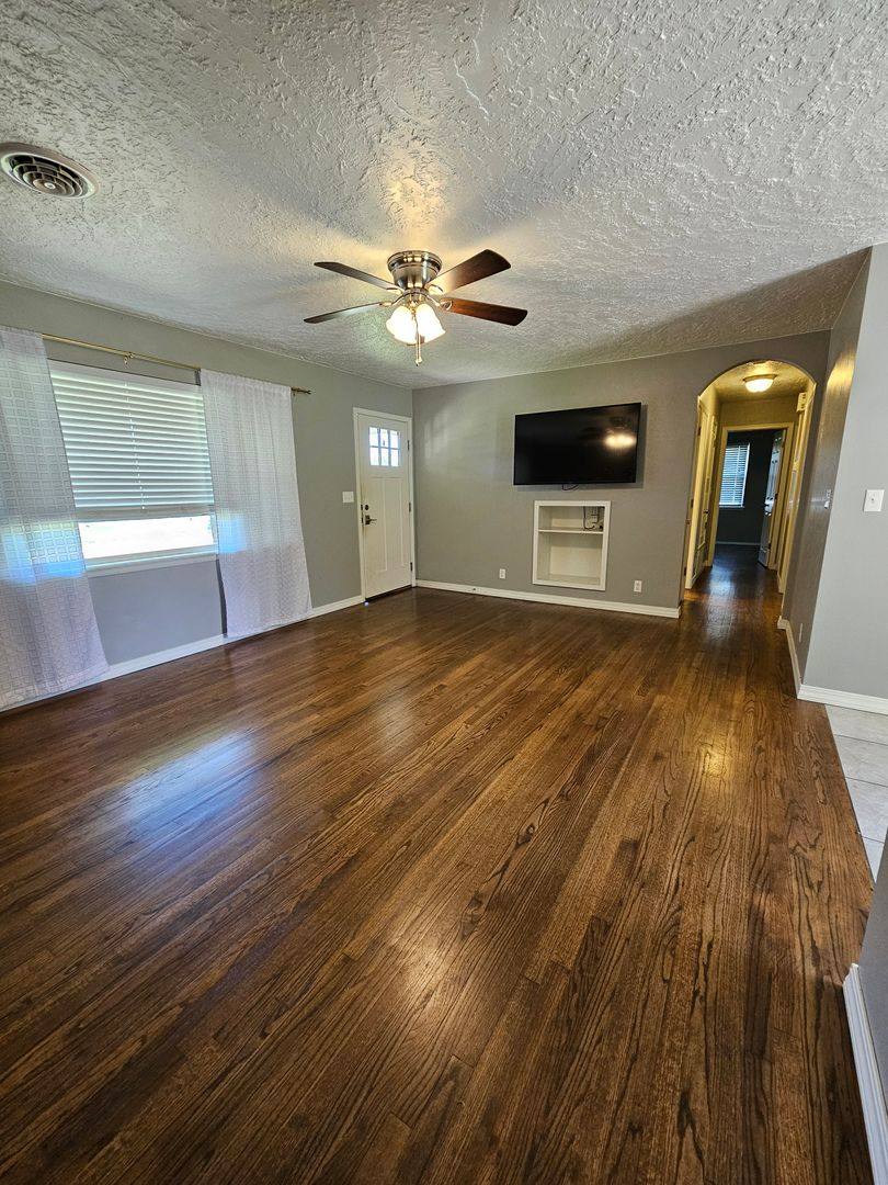 House for rent at 1202 Glenwood St, Norman, OK 73069
