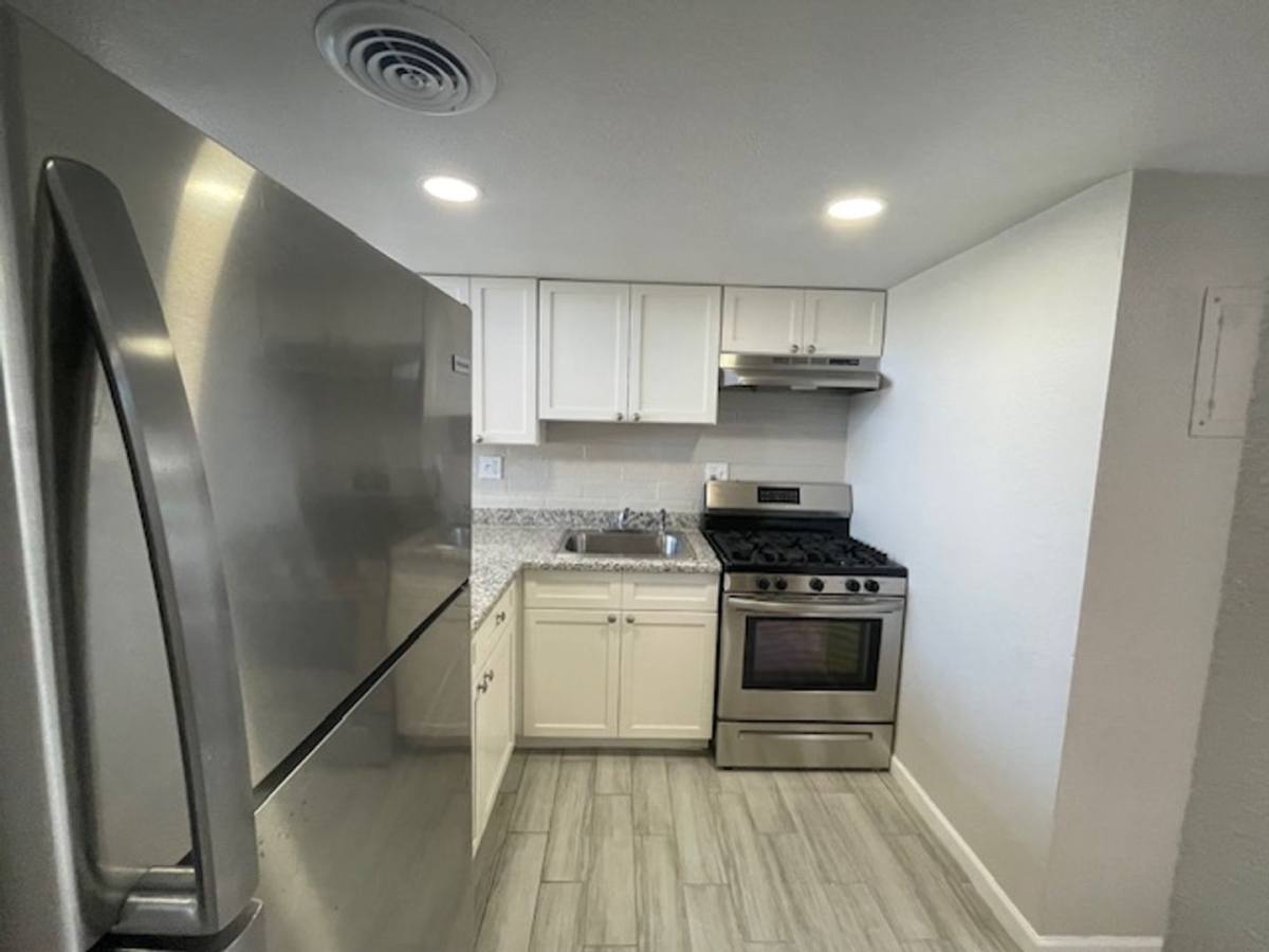 Apartment for rent at 6708 E Cheery Lynn Rd, Scottsdale, AZ 85251